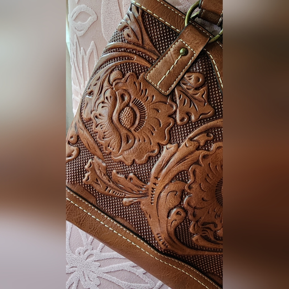 BOC Brown Embossed Shoulder Bag - Picture 2 of 8